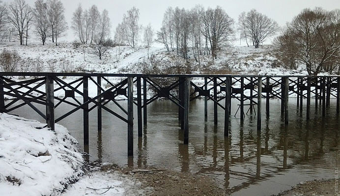 Свайные мосты: надежное решение для преодоления водных преград в Серпухове от 57706 руб